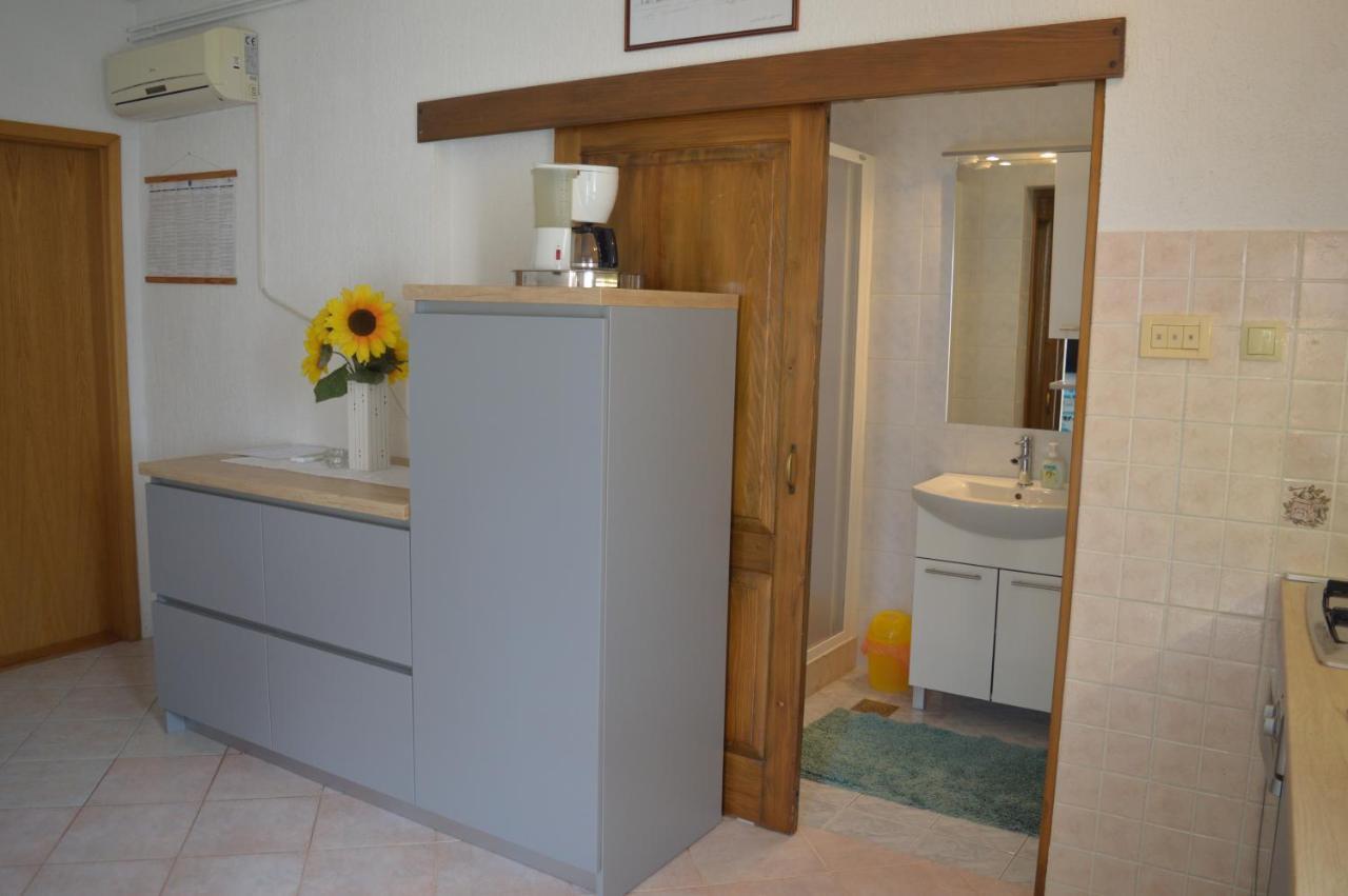 Apartament & Kvasic *