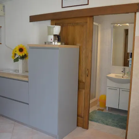 Rooms & Apartments Kvasic Krk Town Zewnętrze zdjęcie