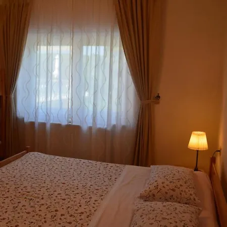 Rooms & Apartments Kvasic Krk Town Zewnętrze zdjęcie