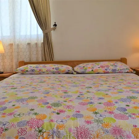 Rooms & Apartments Kvasic Krk Town Zewnętrze zdjęcie